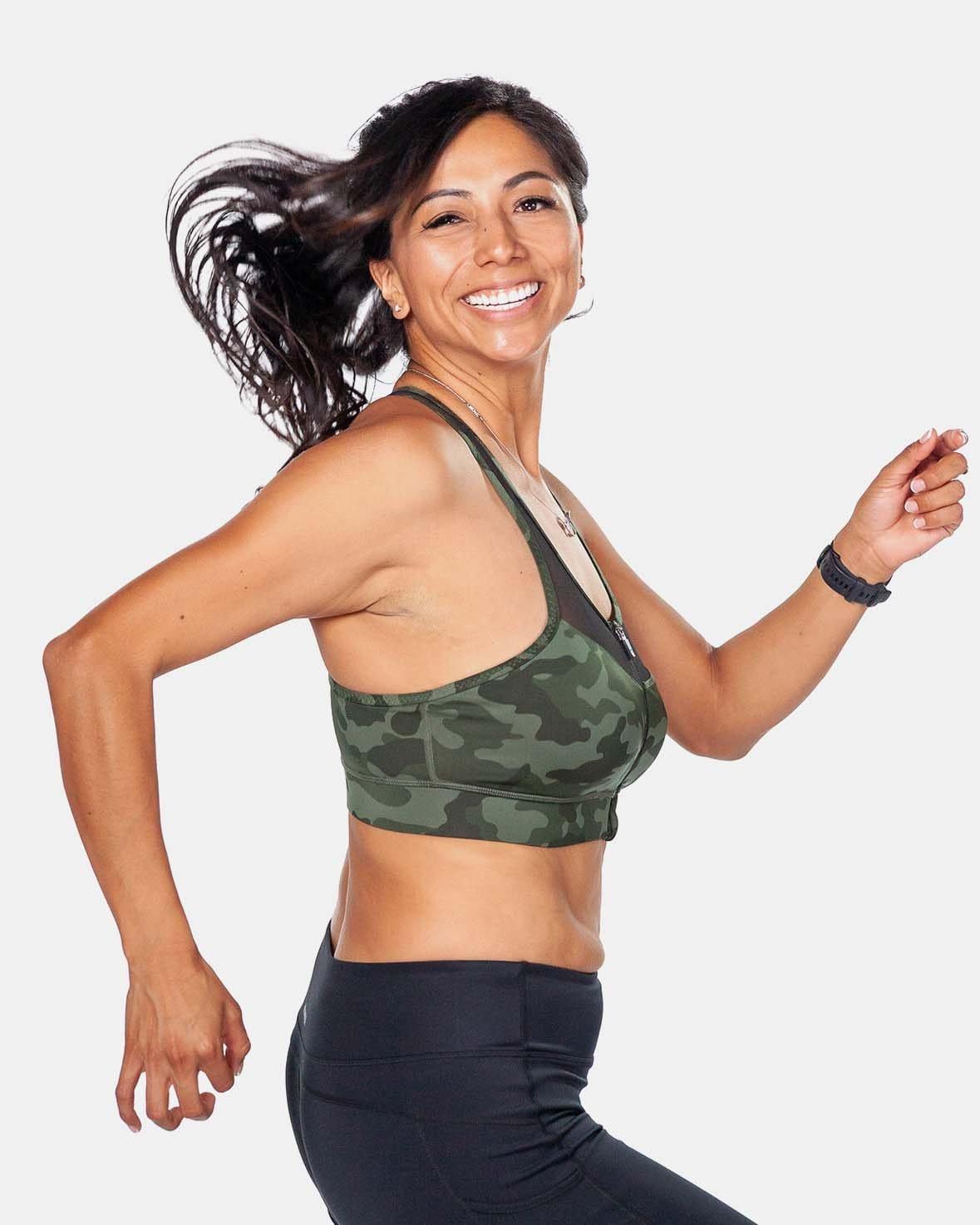 2021_HandfulAugust-The-Closer-Hideout-3169 - Evolve Fit Wear - 2021_HandfulAugust-The-Closer-Hideout-3169