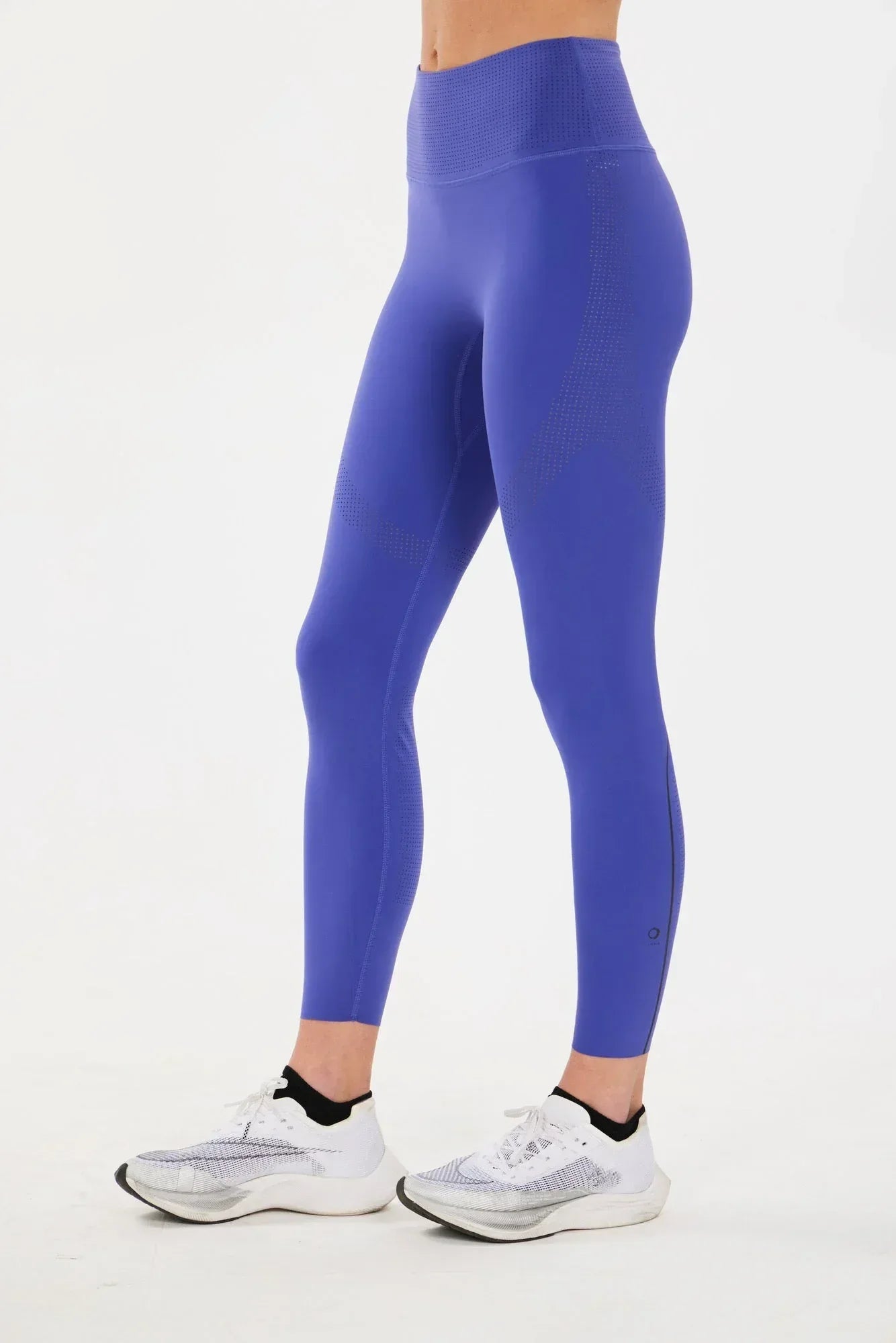 alrn-78-perforated-tight-alwrld-evolve-fit-wear-921191 - Evolve Fit Wear - alrn-78-perforated-tight-alwrld-evolve-fit-wear-921191