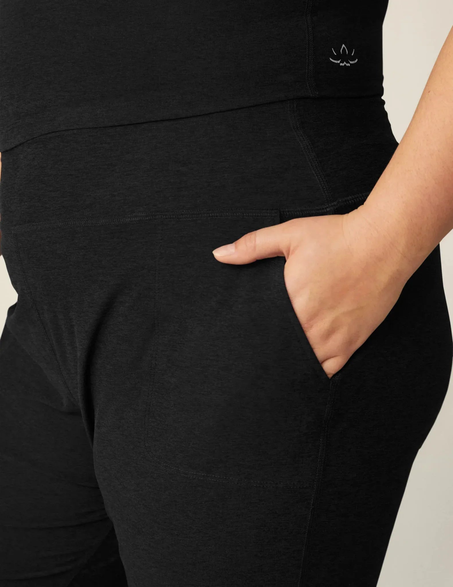 beyond-yoga-spacedye-midi-jogger-black-beyond-yoga-evolve-fit-wear-635532 - Evolve Fit Wear - beyond-yoga-spacedye-midi-jogger-black-beyond-yoga-evolve-fit-wear-635532