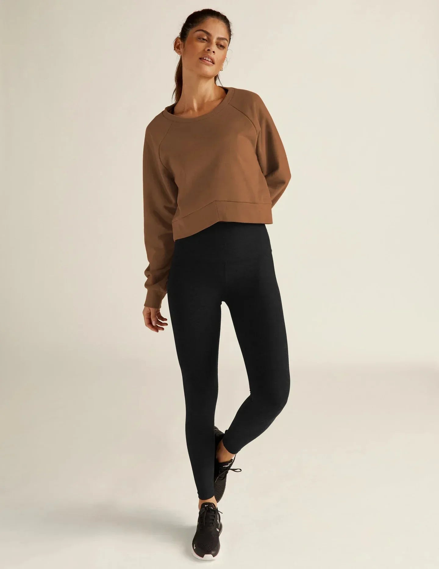 beyond-yoga-uplift-cropped-pullover-beyond-yoga-evolve-fit-wear-809713 - Evolve Fit Wear - beyond-yoga-uplift-cropped-pullover-beyond-yoga-evolve-fit-wear-809713