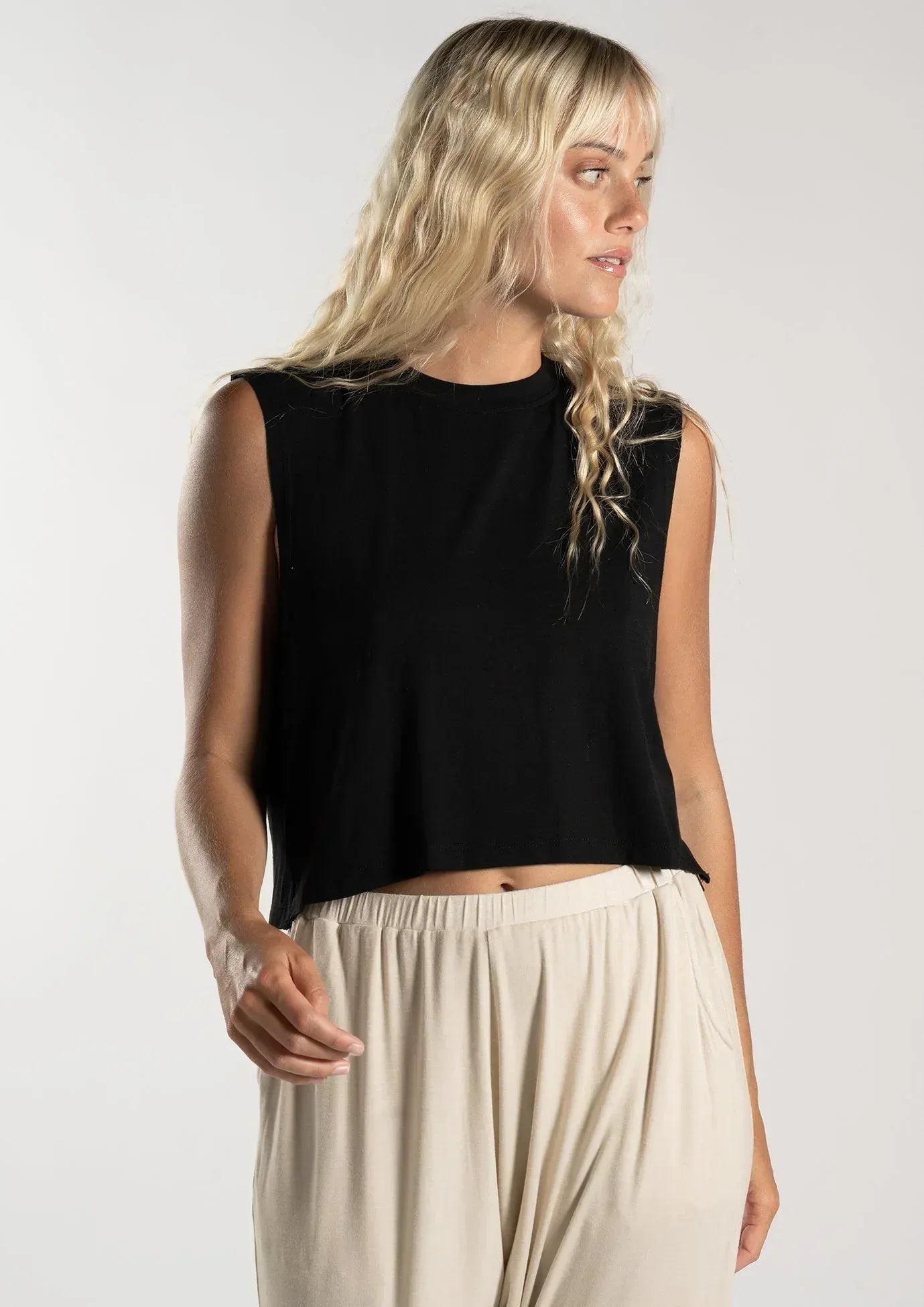 crop muscle tank