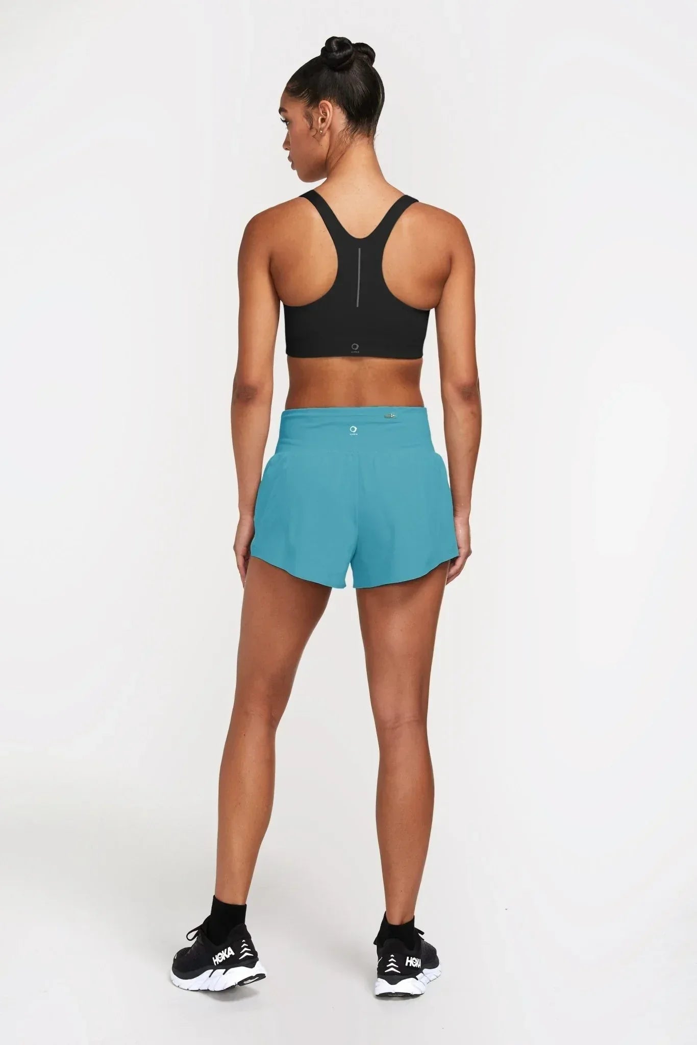 GLACIER_210821_ALWRLD_eComm_0562_1 - Evolve Fit Wear - GLACIER_210821_ALWRLD_eComm_0562_1