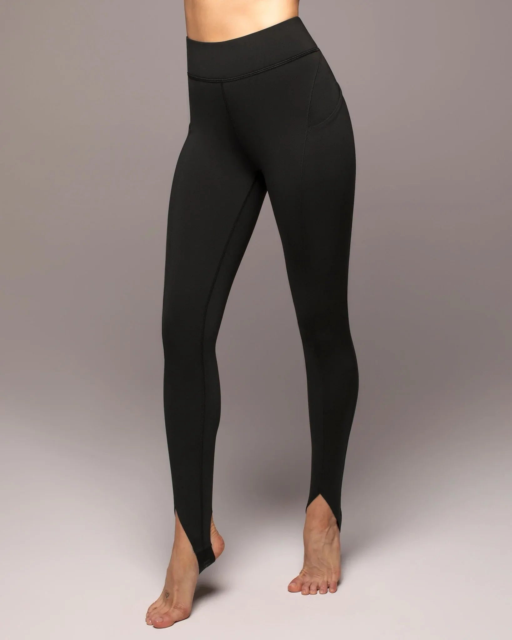 ODYSSEY_POCKET_STIRRUP_LEGGING_BLACK_1 - Evolve Fit Wear - ODYSSEY_POCKET_STIRRUP_LEGGING_BLACK_1